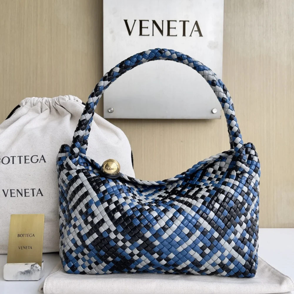 Bottega Veneta Tosca Shoulder Bag