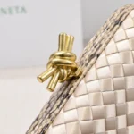 Bottega Veneta (BV) Knot