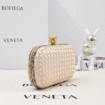 Bottega Veneta (BV) Knot