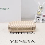 Bottega Veneta (BV) Knot