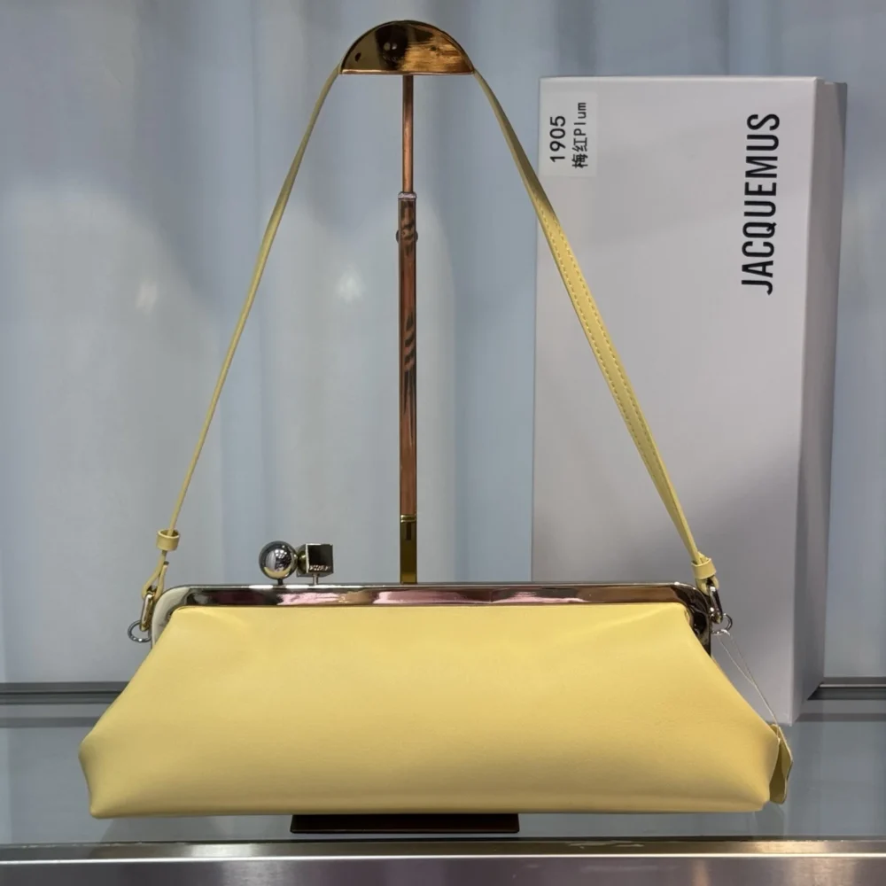 Jacquemus The Salon clutch